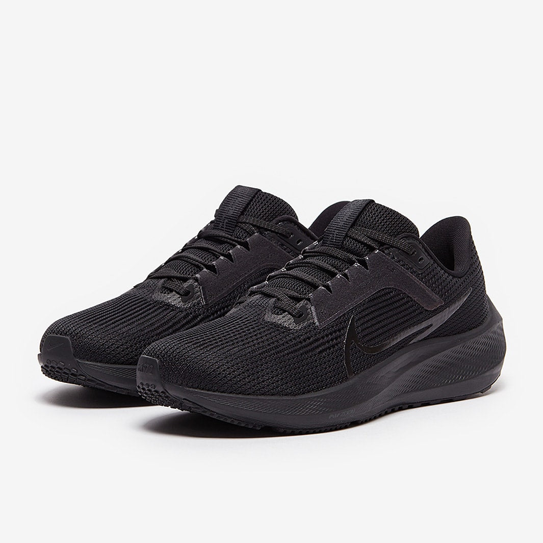 حذاء Air Zoom Pegasus 40 للنساء من نايكي