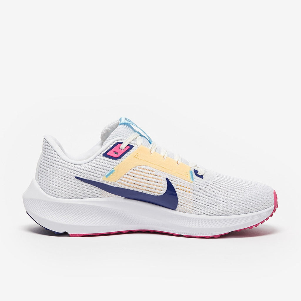 حذاء Air Zoom Pegasus 40 للنساء من نايكي