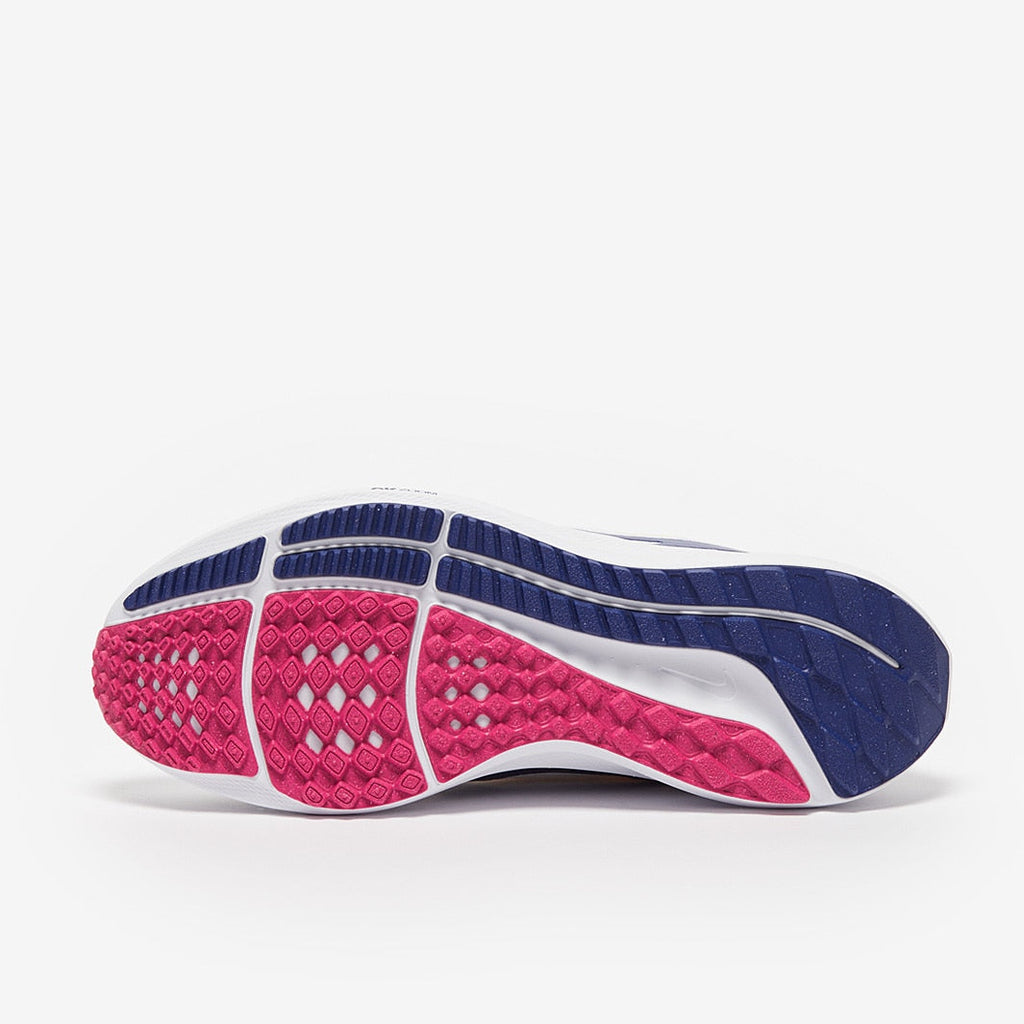 حذاء Air Zoom Pegasus 40 للنساء من نايكي
