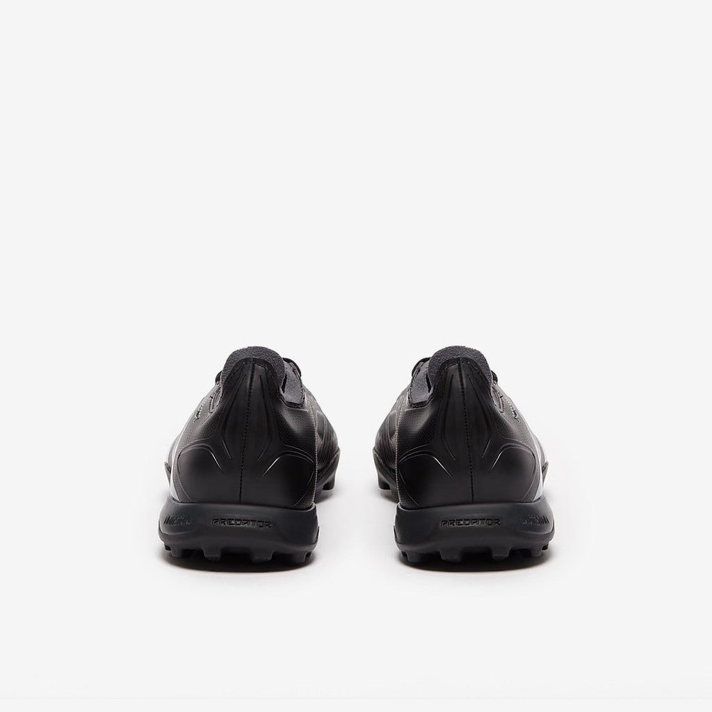 حذاء كرة قدم Predator League TF Boots من أديداس