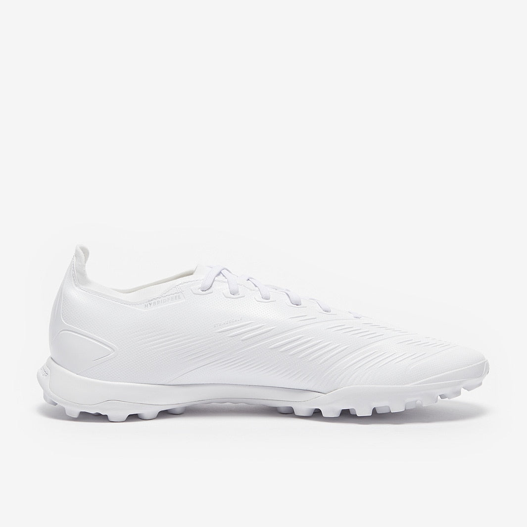 حذاء كرة قدم Predator League TF Boots من أديداس