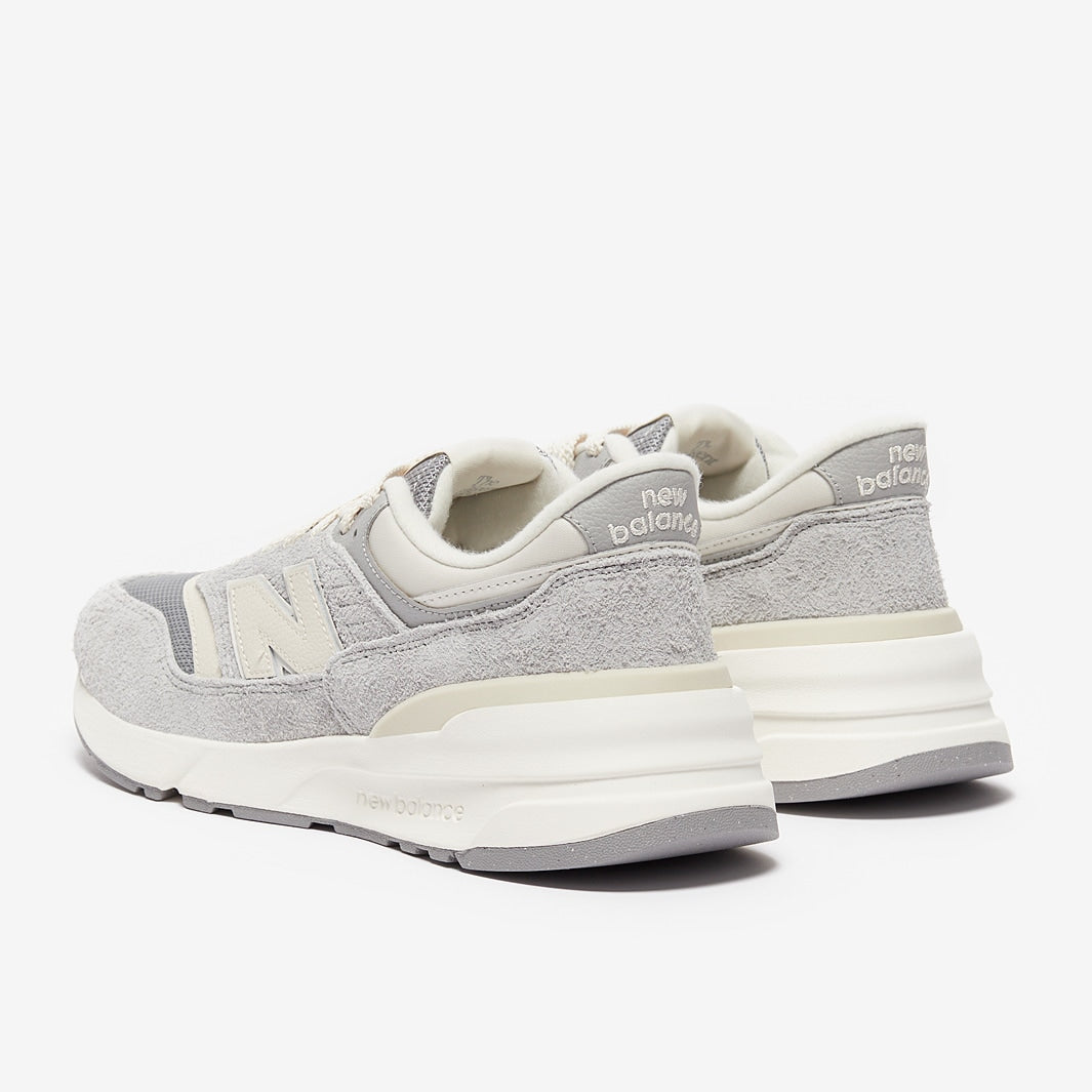 حذاء 997R من نيو بالانس