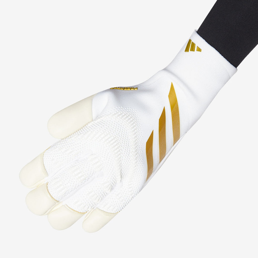 قفازات حارس المرمى Predator Pro Hybrid Goalkeeper من أديداس