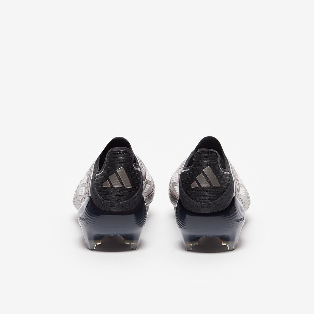حذاء كرة قدم F50 Elite Laceless FG من أديداس