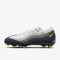 حذاء كرة قدم Air Zoom Mercurial Vapor 16 Pro x AM95 SE FG للأطفال من نايكي