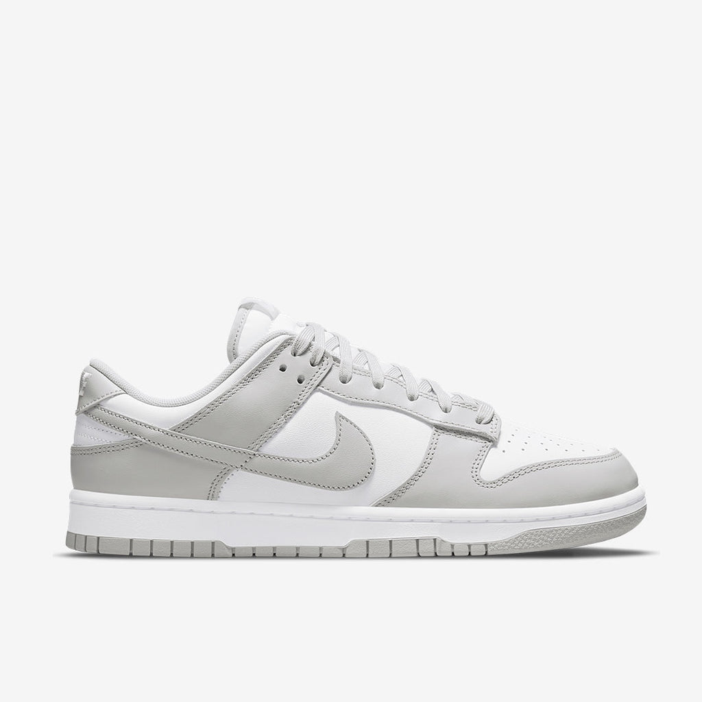 حذاء Dunk Low Retro Panda من نايكي