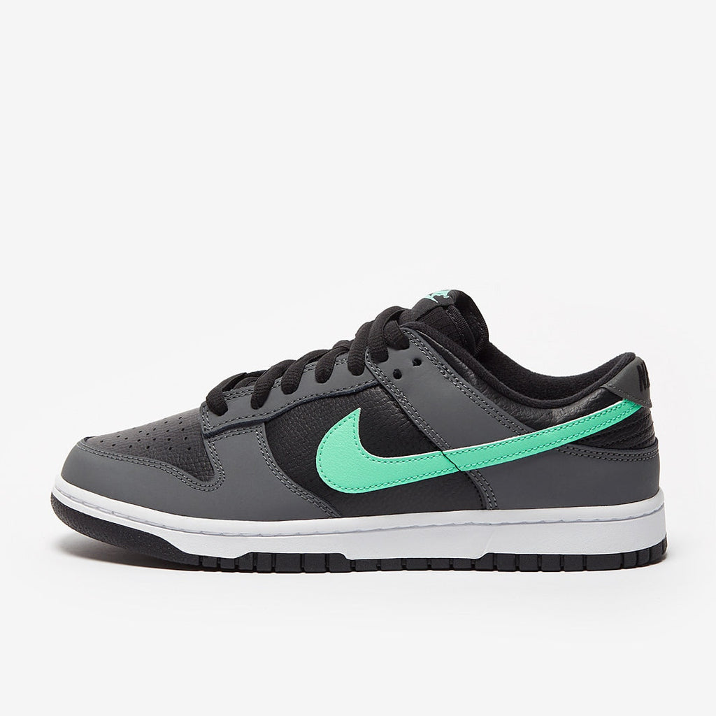 حذاء Dunk Low Retro من نايكي