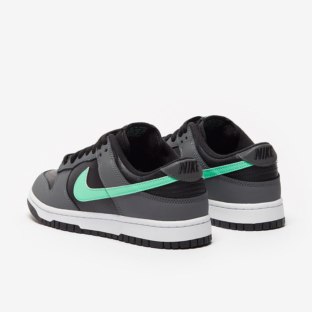 حذاء Dunk Low Retro من نايكي