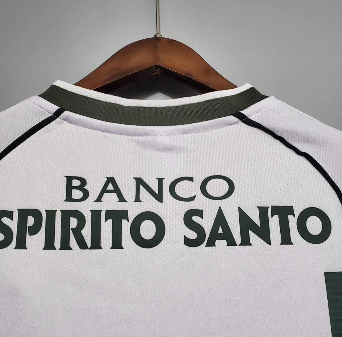قميص Sporting 2001-2002 Home