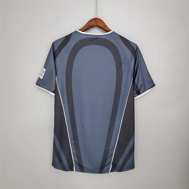 Paris Saint Germain 2001-2002 Away Kit