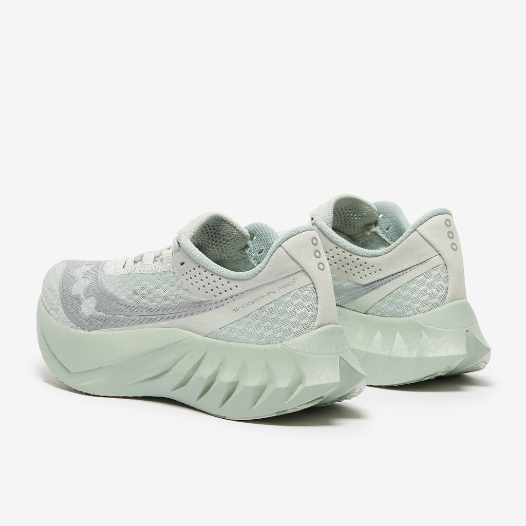 Saucony Womens Endorphin Pro 4
