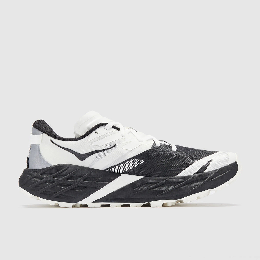 Hoka Speedgoat 7