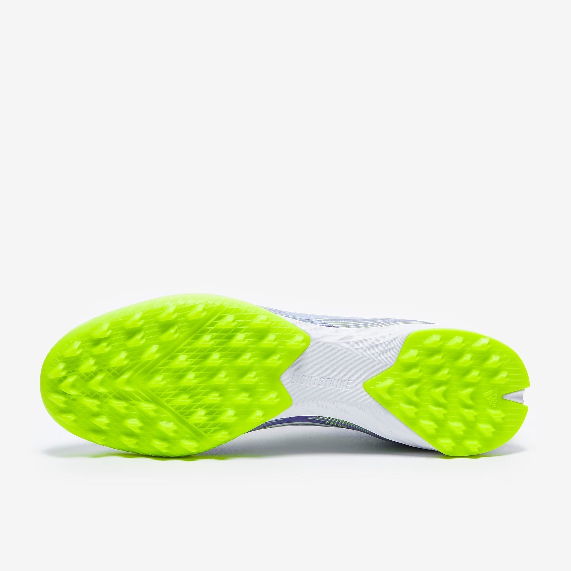 حذاء كرة قدم F50 Pro Laceless TF من أديداس
