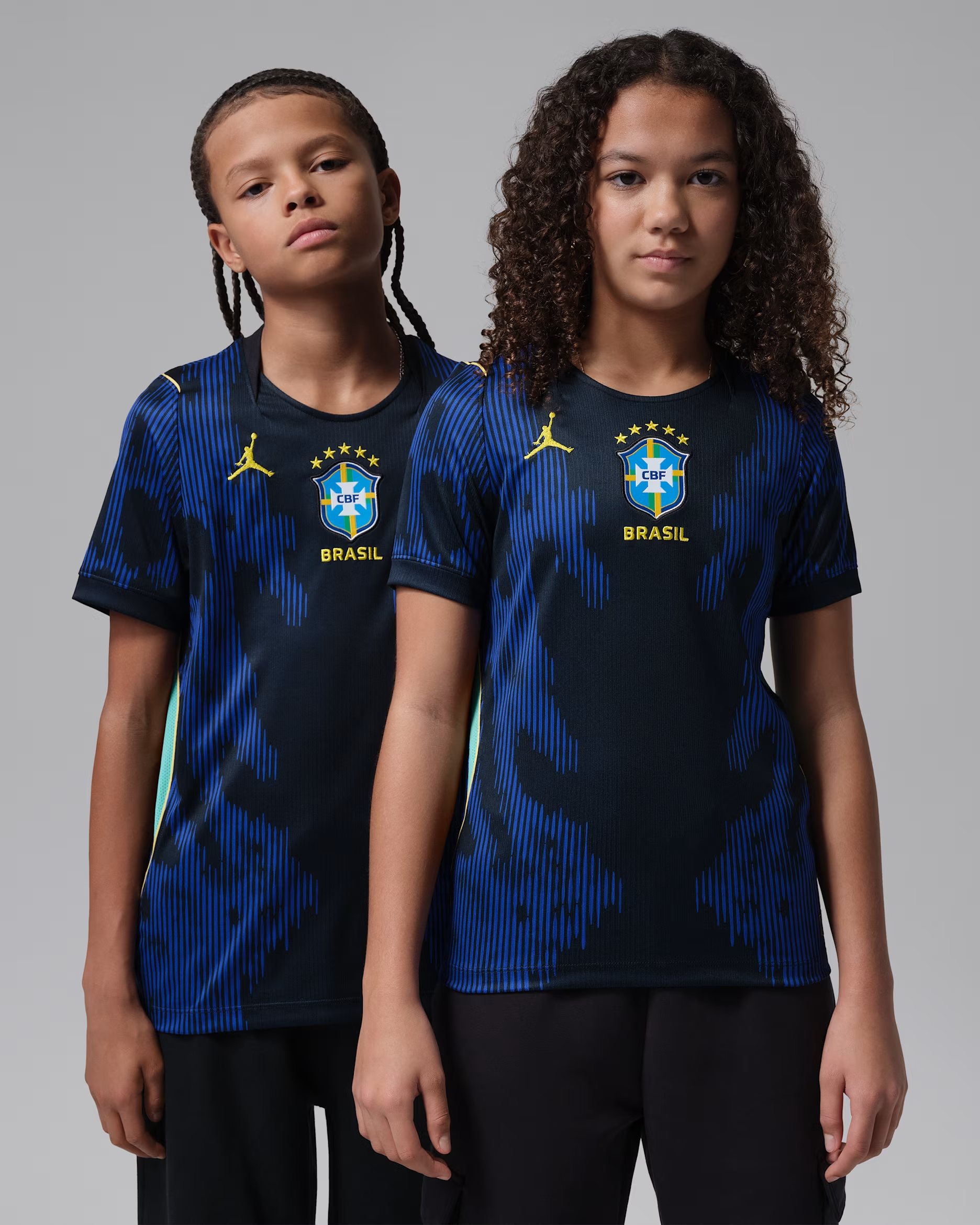 قميص Brazil 2026 Stadium Away Mini Full Set & Shorts