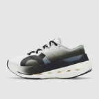 On Women’s Cloudboom Max