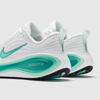 Nike Women’s Vomero Plus