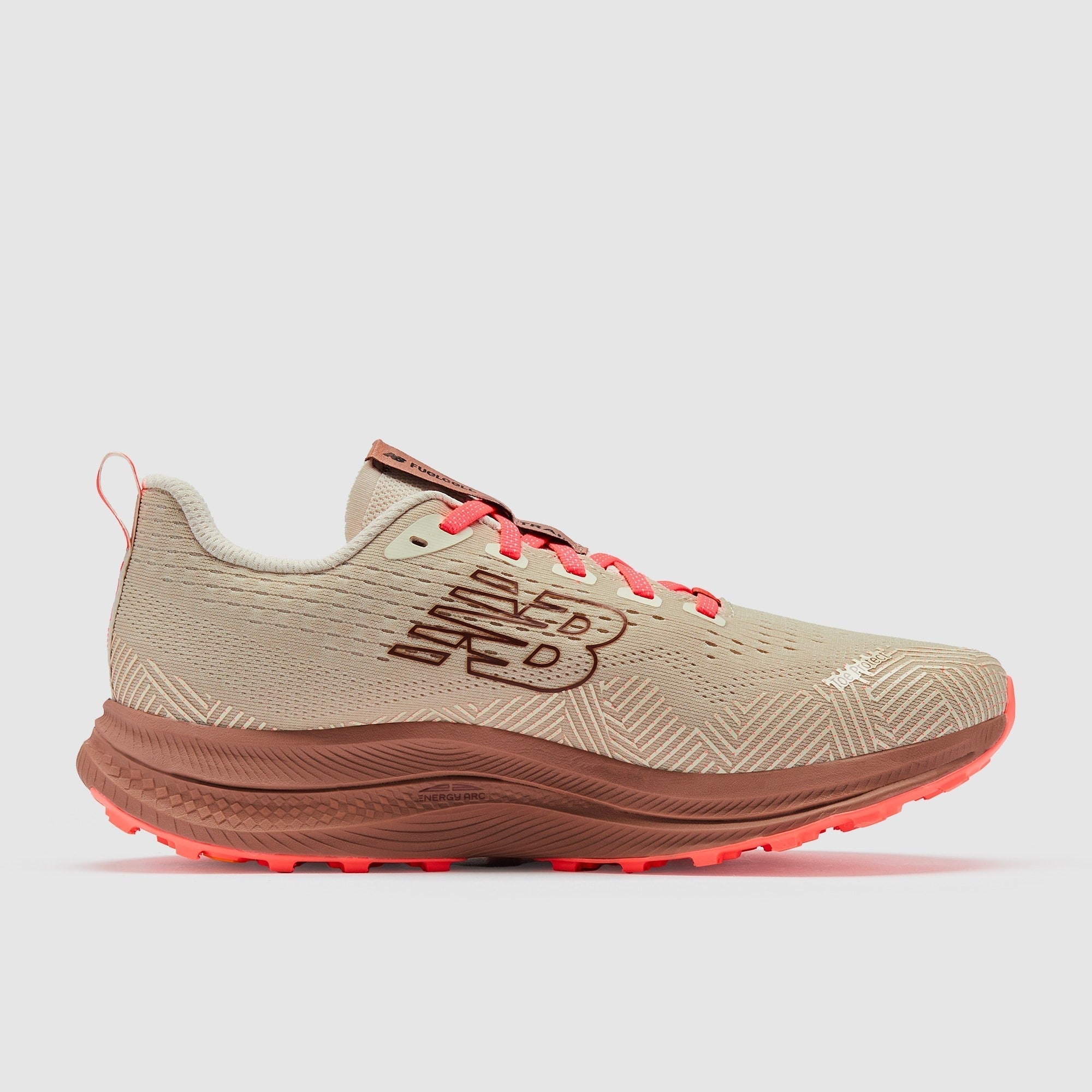 حذاء FuelCell SuperComp Trail من نيو بالانس