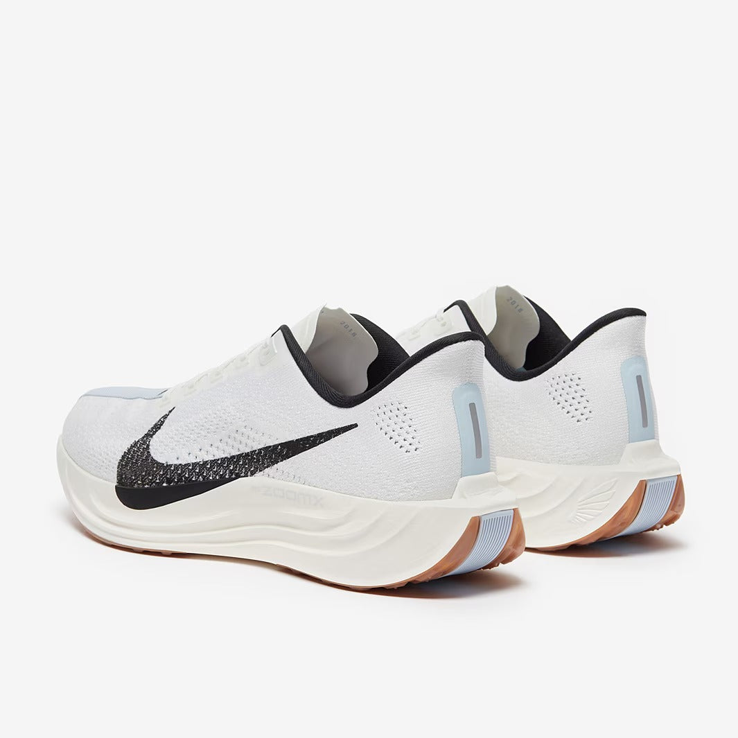 حذاء Pegasus Plus من نايكي