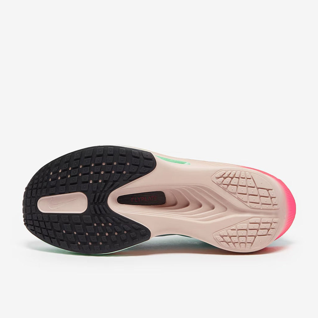 حذاء ’s Zoom Fly 6 للنساء من نايكي
