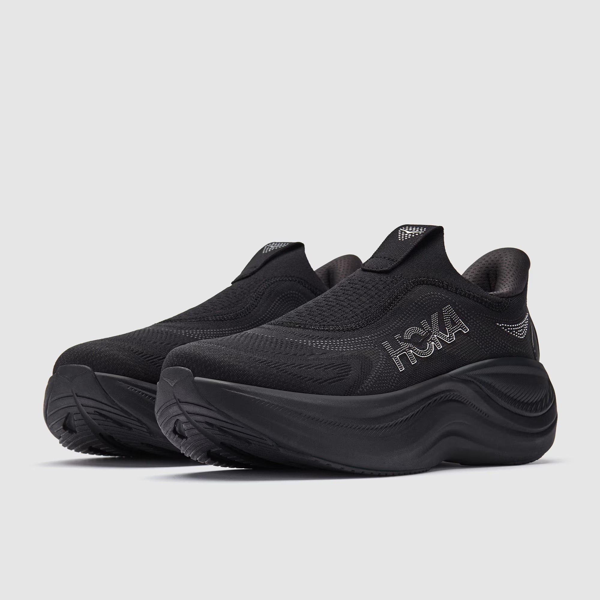 حذاء Skyward Laceless من هوكا