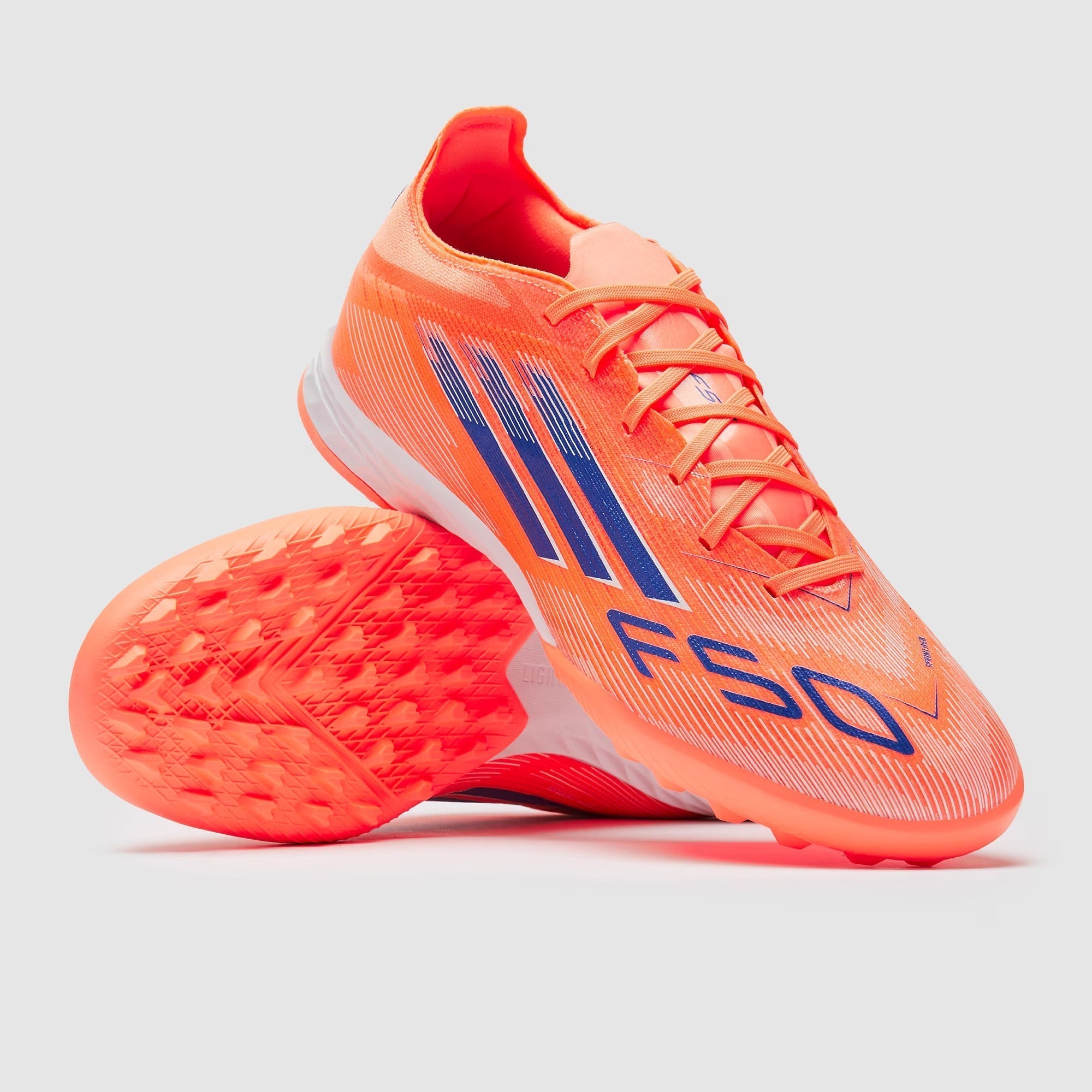 حذاء كرة قدم F50 Pro TF من أديداس