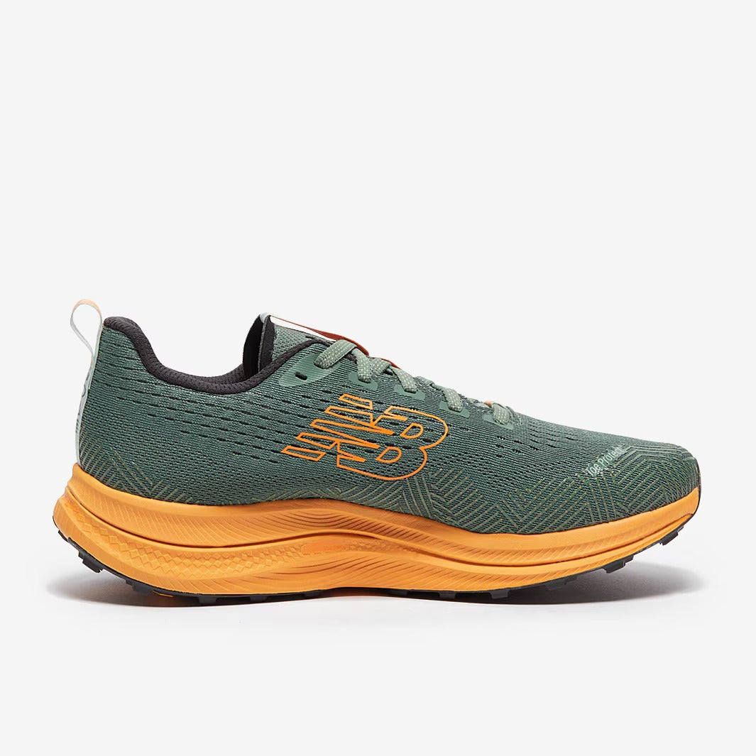 حذاء FuelCell SuperComp Trail من نيو بالانس