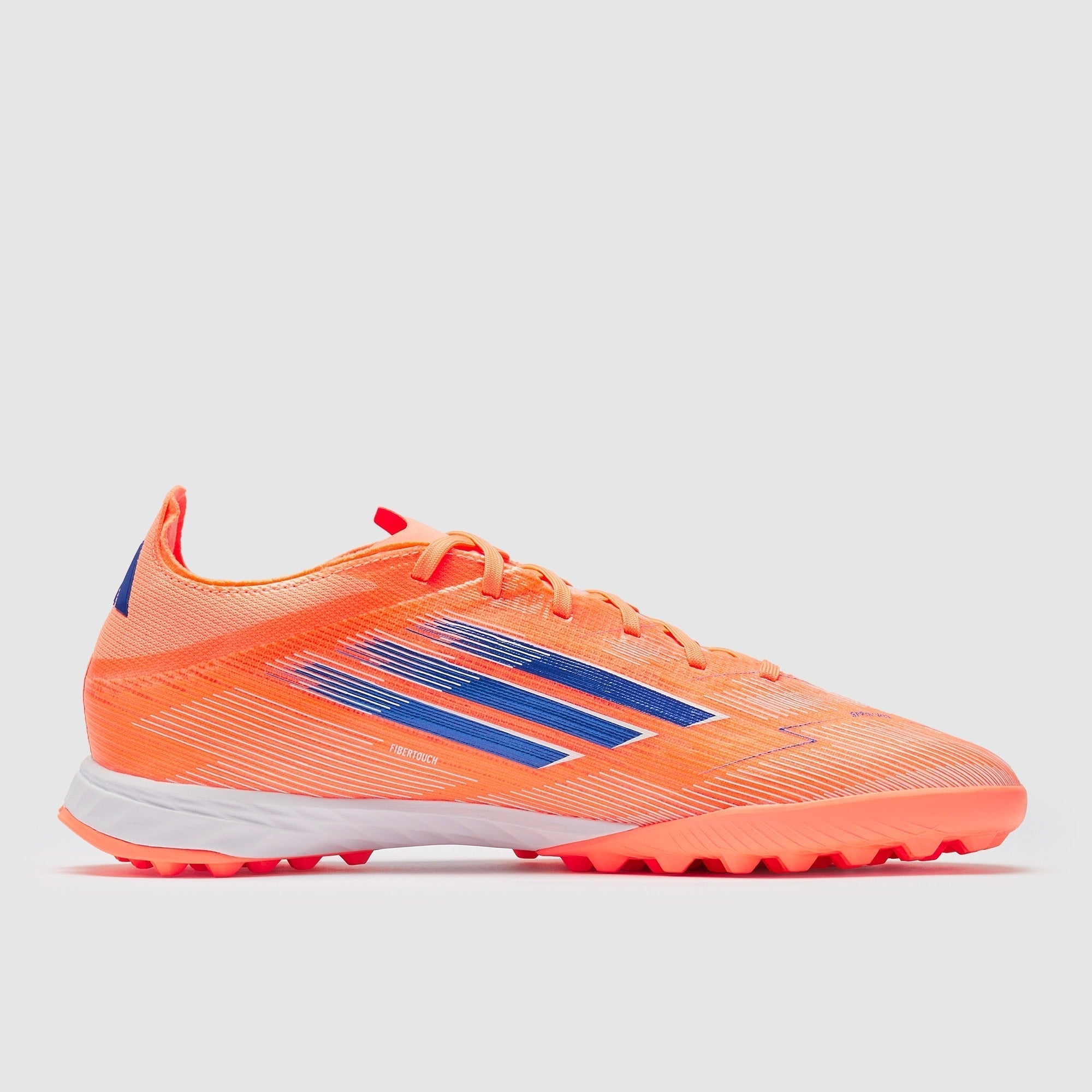 حذاء كرة قدم F50 Pro TF من أديداس