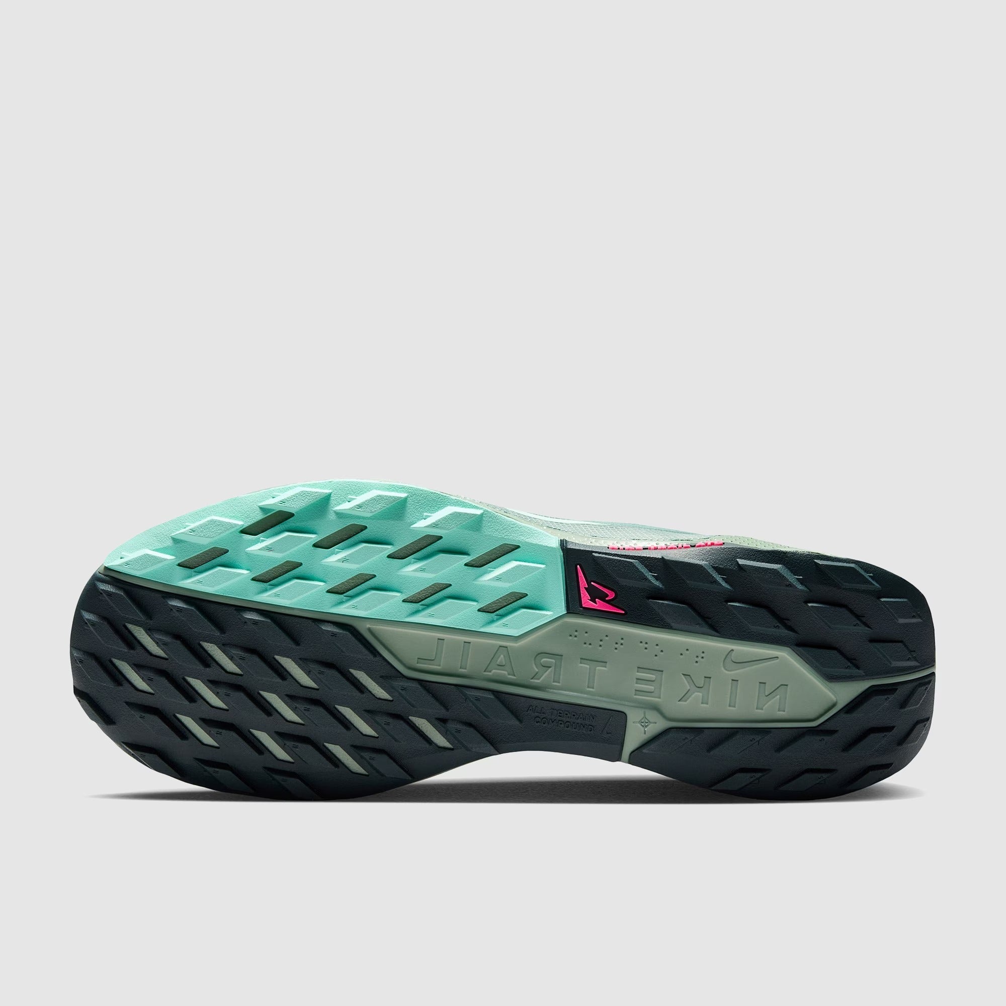 حذاء ReactX Pegasus Trail 5 GORE-TEX Waterproof من نايكي
