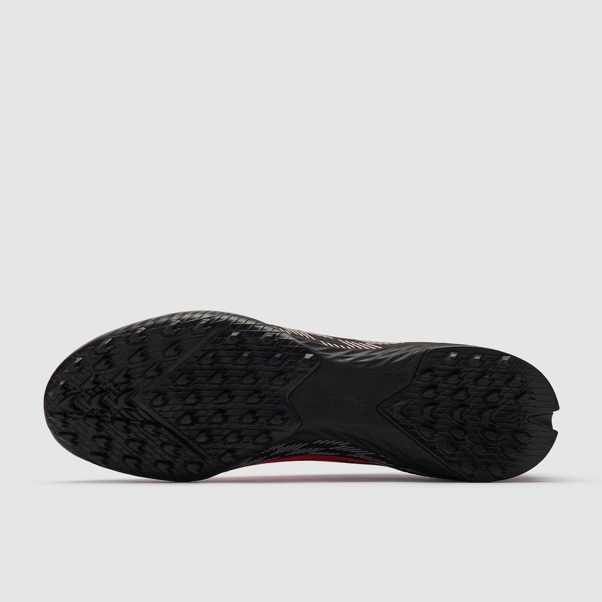 حذاء كرة قدم F50 Pro Laceless TF من أديداس