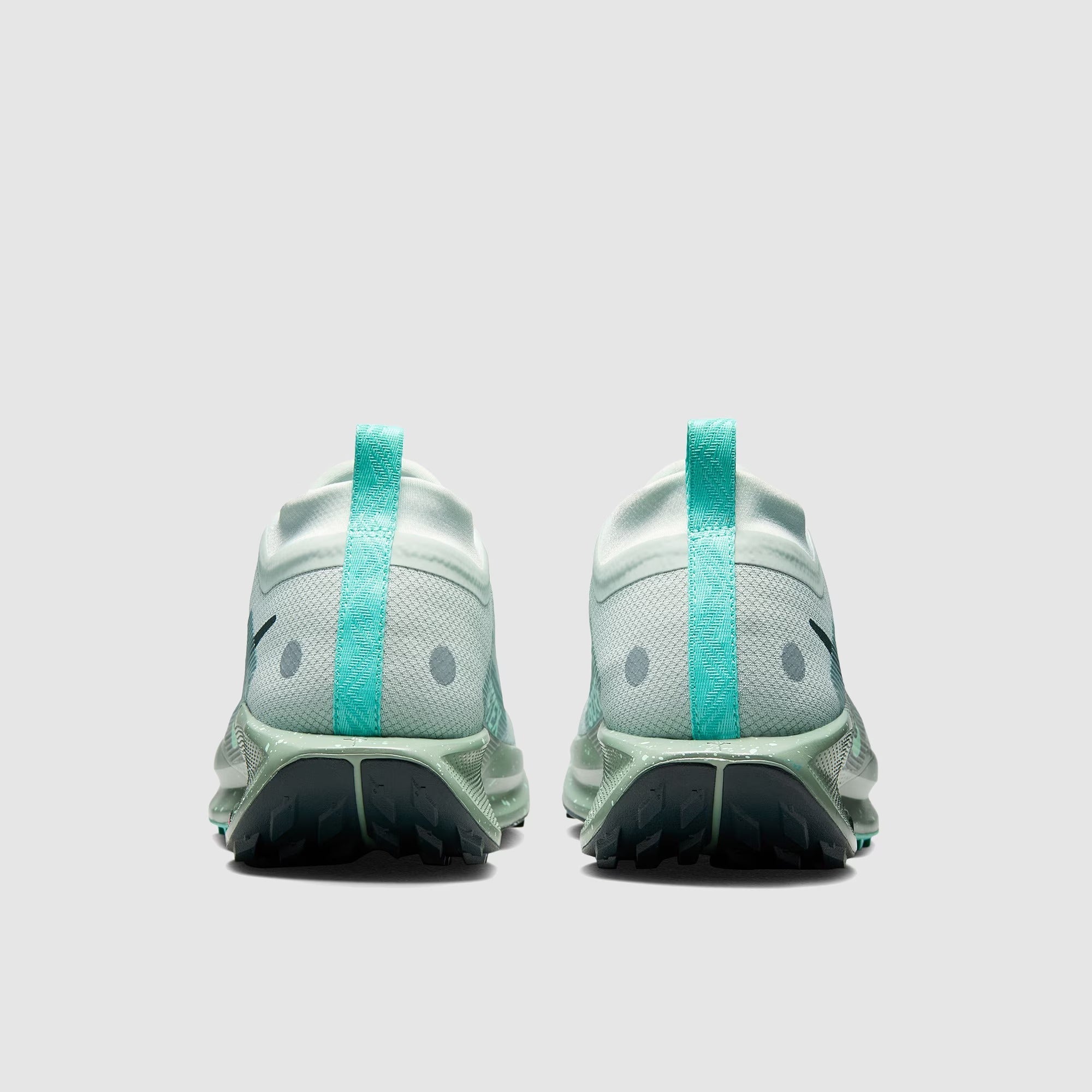 حذاء ReactX Pegasus Trail 5 GORE-TEX Waterproof من نايكي