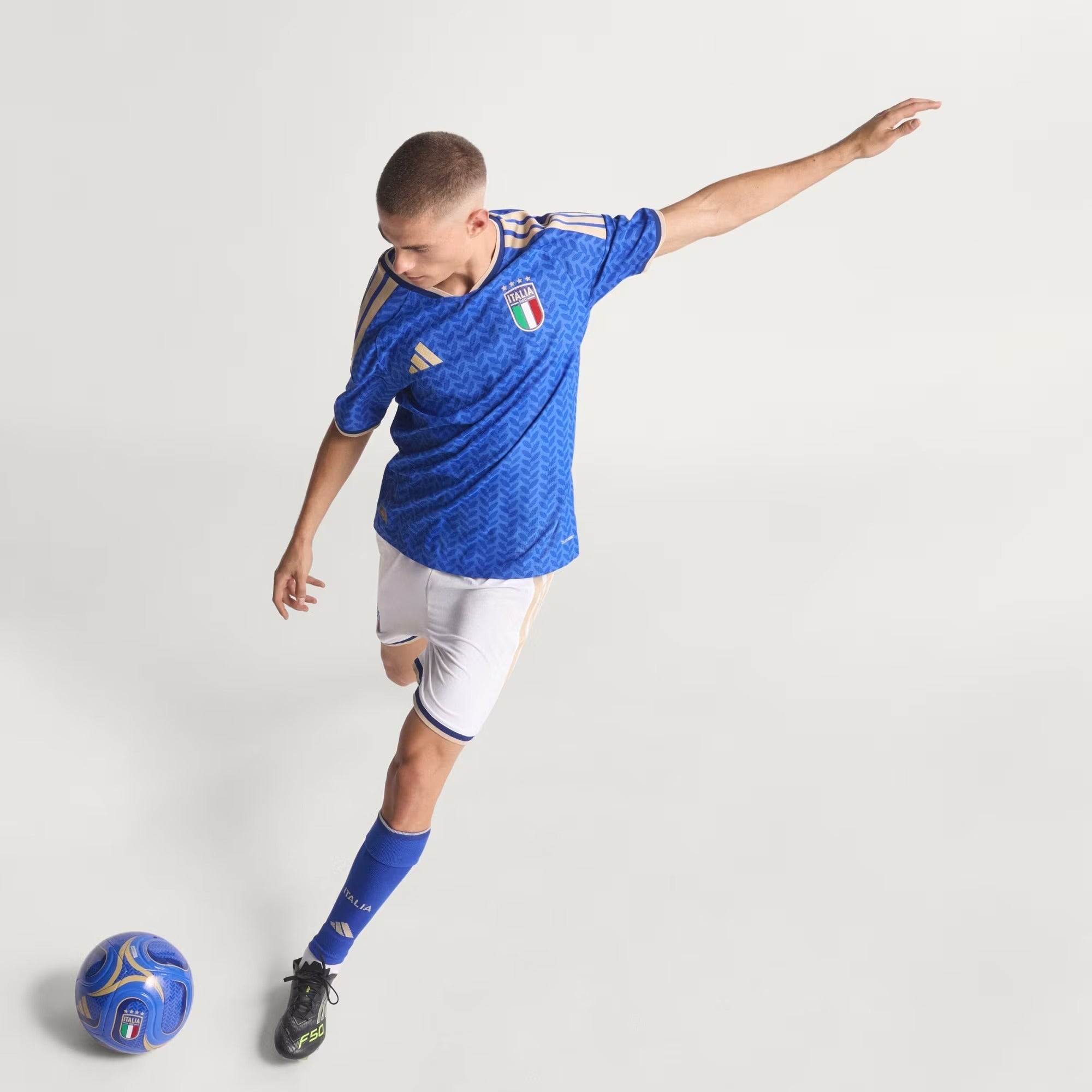 قميص Italy 26 Home Authentic