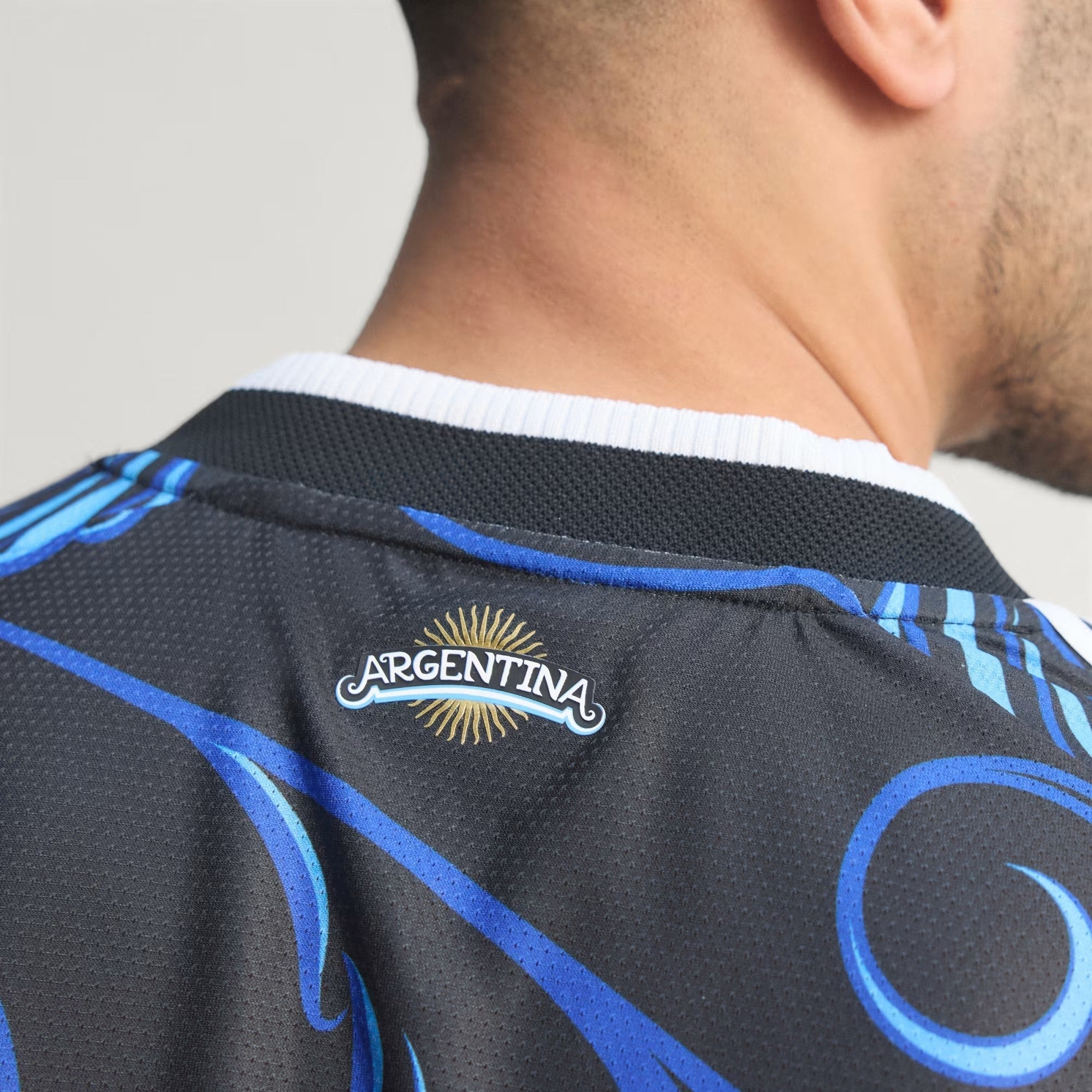 قميص Argentina 26 Away Authentic