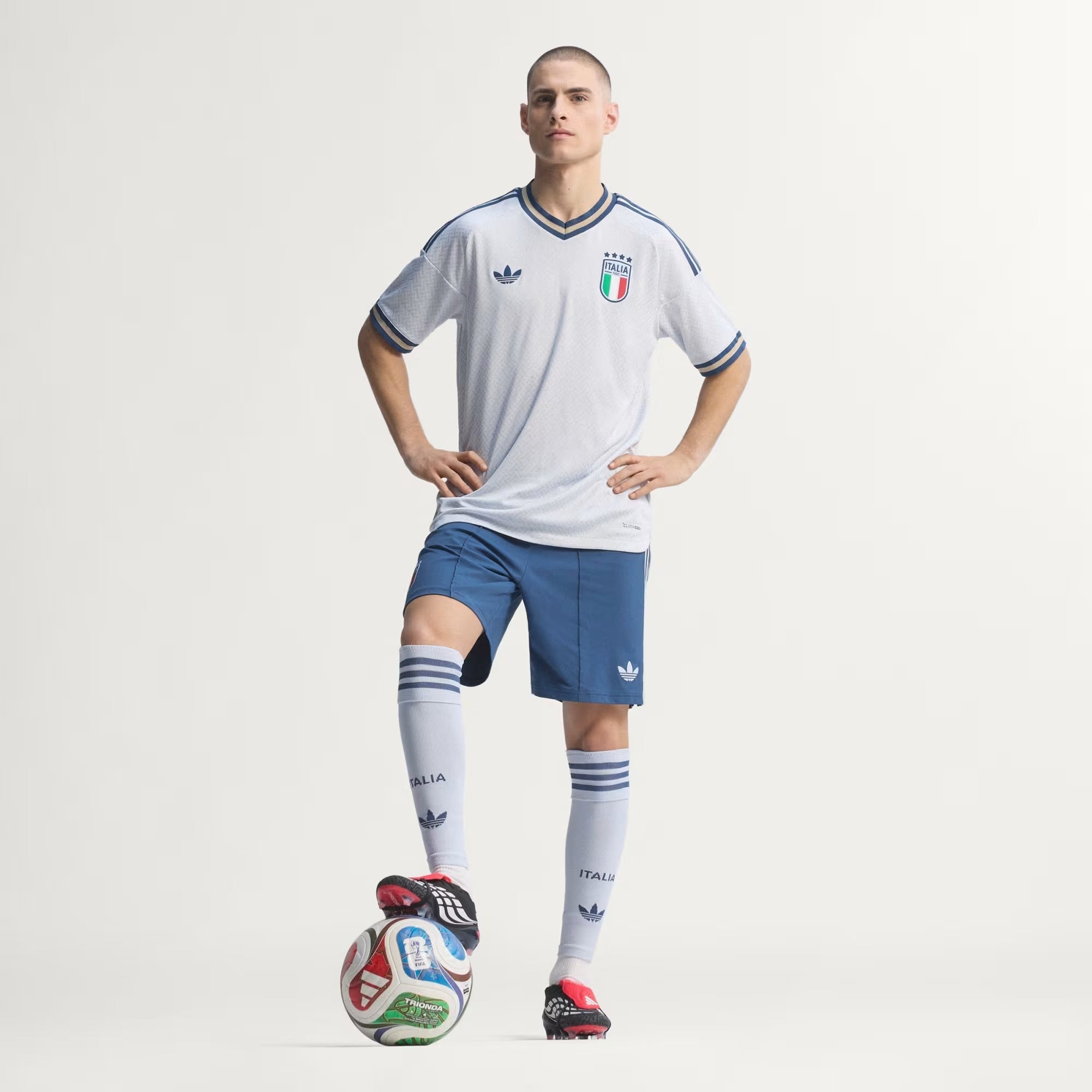 قميص Italy 26 Away Authentic